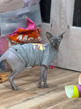Charger l&#39;image dans la galerie, T-shirt - Pika Love gris