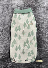 Load image into Gallery viewer, Polo - Fir trees