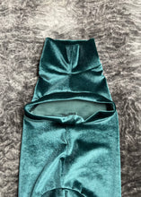 Load image into Gallery viewer, Turtleneck - Velvet green