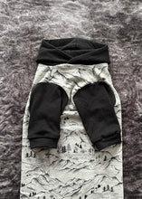 Load image into Gallery viewer, Long Curve Hooded Sweater - Mountains