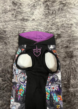 Load image into Gallery viewer, Hooded tank top - Heart Princess Burton