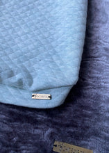 Load image into Gallery viewer, Quilted Kiwi - Mint