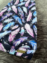 Load image into Gallery viewer, Turtleneck - Feathers